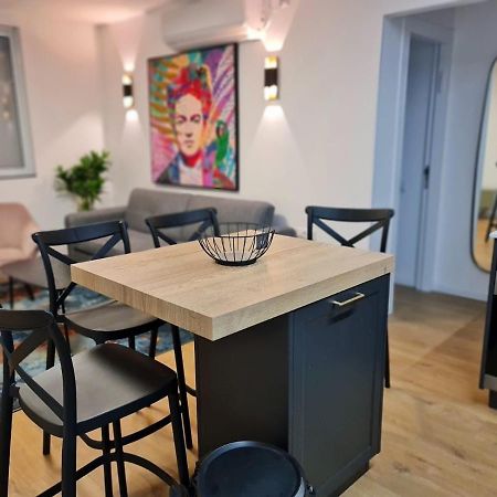 Sunshine Suites By The Sea Eilat 3 Min Walk To The Beach 외부 사진