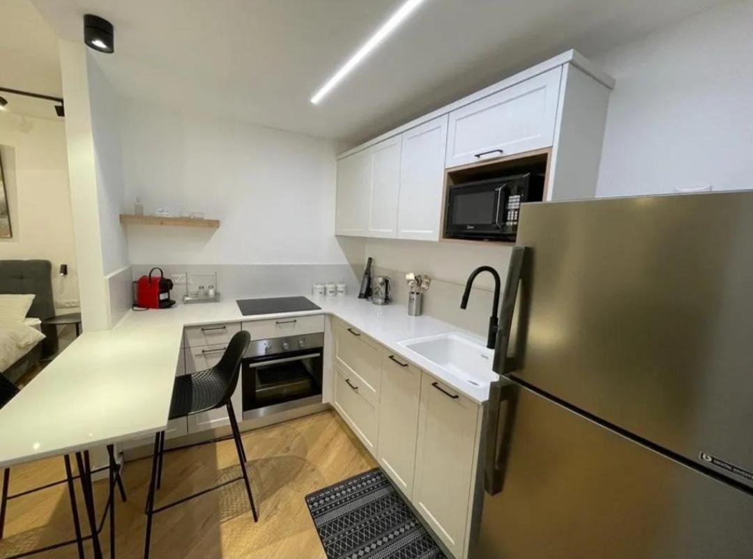 Sunshine Suites By The Sea Eilat 3 Min Walk To The Beach 외부 사진