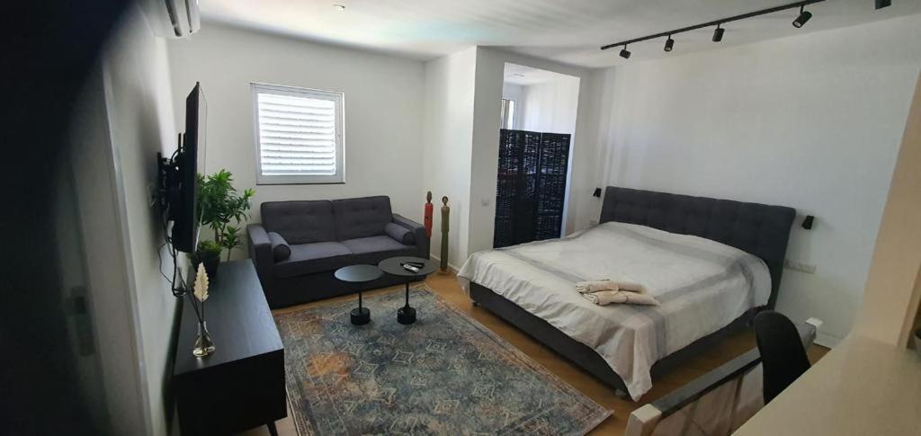 Sunshine Suites By The Sea Eilat 3 Min Walk To The Beach 외부 사진
