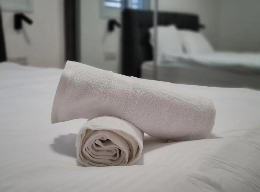 Sunshine Suites By The Sea Eilat 3 Min Walk To The Beach 외부 사진